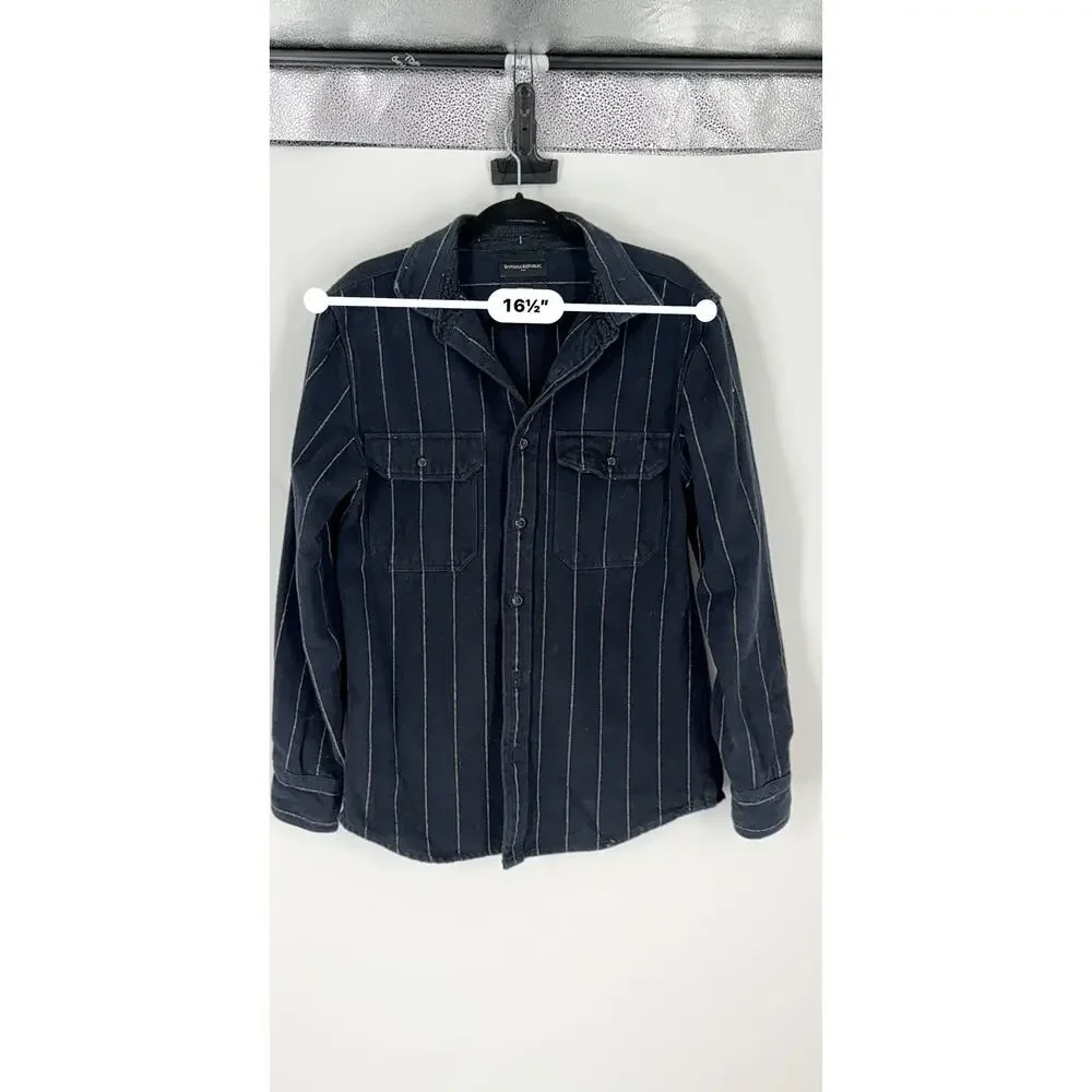 Men's Banana Republic Flannel (B39)